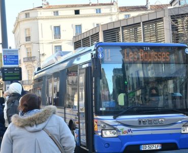 Montpellier : "Ce n’est pas elle que je voulais frapper", l’auteur d'une agression gratuite à l'arrêt de bus écroué