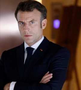 Coupe du monde 2022 : «Il ne faut pas politiser le sport», affirme Emmanuel Macron