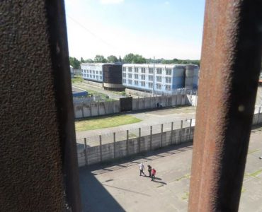 Une surveillante de la prison de Bois-d’Arcy condamnée pour avoir fourni du cannabis à ses amants détenus