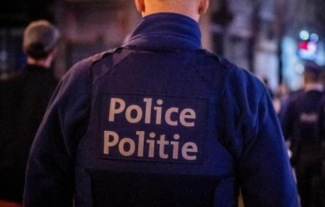 Bruxelles: deux décès et trois blessés lors d’agressions au couteau dans trois communes différentes