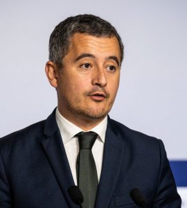 Immigration : la majorité veut rétablir la "double peine" pour les étrangers condamnés