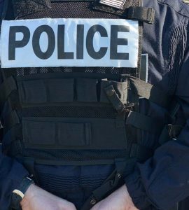 Projectiles, mortiers d'artifice et cocktail Molotov : le commissariat de Goussainville attaqué en plein jour