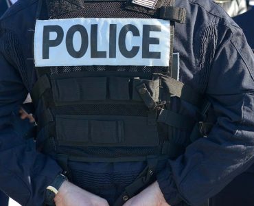 Projectiles, mortiers d'artifice et cocktail Molotov : le commissariat de Goussainville attaqué en plein jour