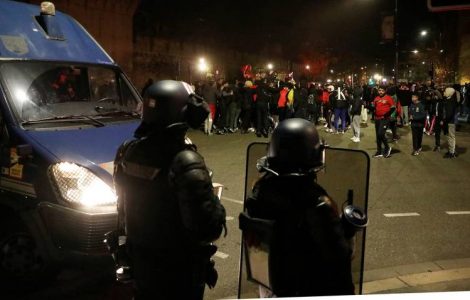 Avignon : un membre des forces de l'ordre blessé et trois interpellations