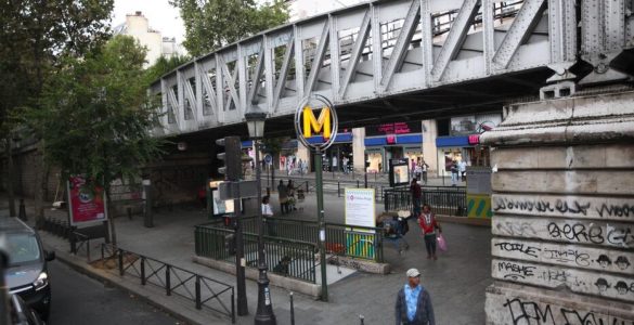 Paris : poignardé au thorax par deux hommes dans le métro