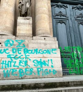 Paris : l’église Saint-Roch taguée par des anarchistes