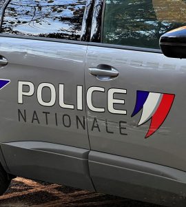 Un homme jugé à Paris pour le viol de la femme qui l'hébergeait