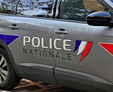 Un homme jugé à Paris pour le viol de la femme qui l'hébergeait