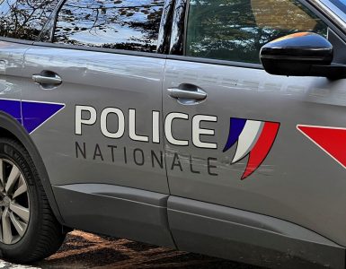Un homme jugé à Paris pour le viol de la femme qui l'hébergeait