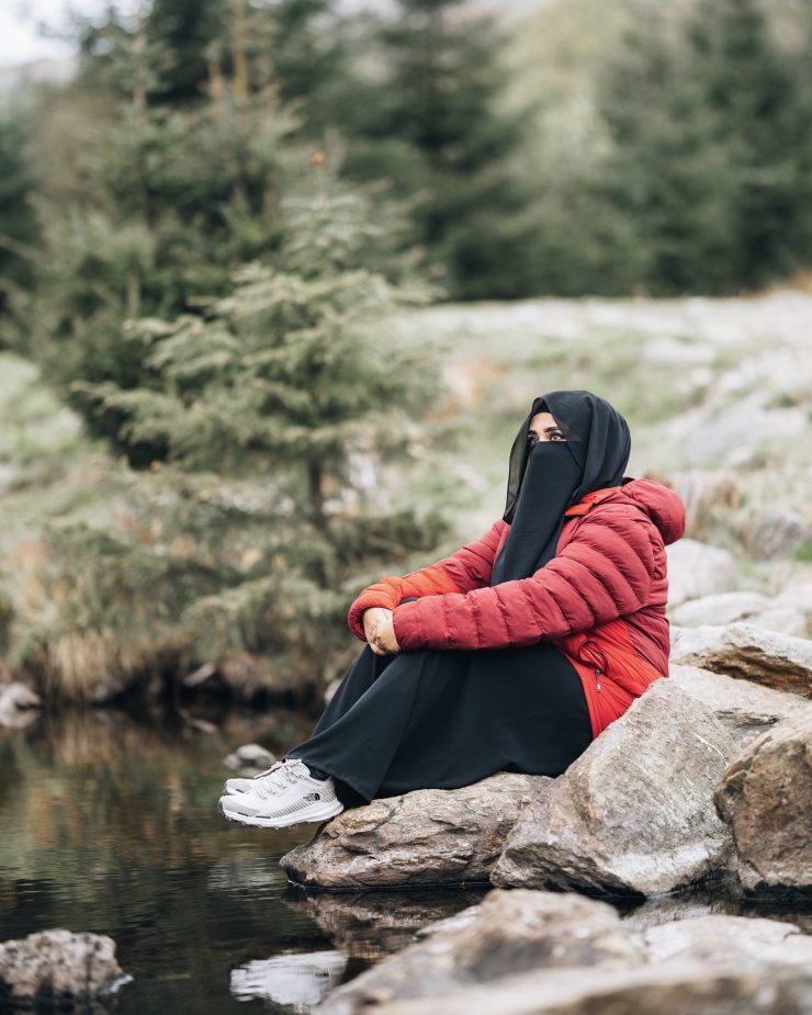 Gezicht omhoog attent Decoderen La marque The North Face fait la promotion d'une sportive anglaise en niqab  - Fdesouche