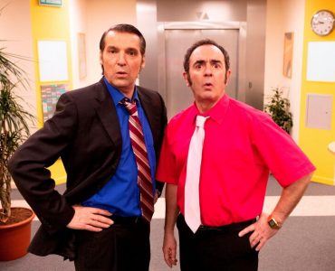 Affligeant, sexiste, grossophobe… « Caméra Café » rate son retour sur M 6