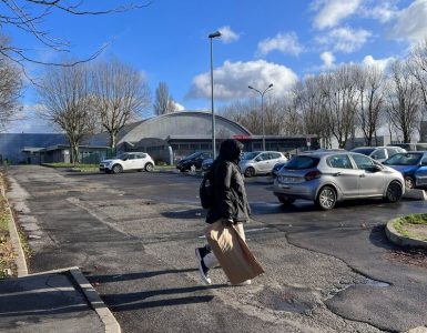 Émotion à Grigny après la «lâche agression» de la directrice des services lors d’une distribution solidaire