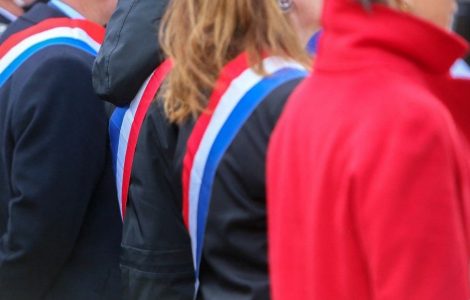 Les agressions de maires en hausse de 15% en 2022, selon l'Association des maires de France