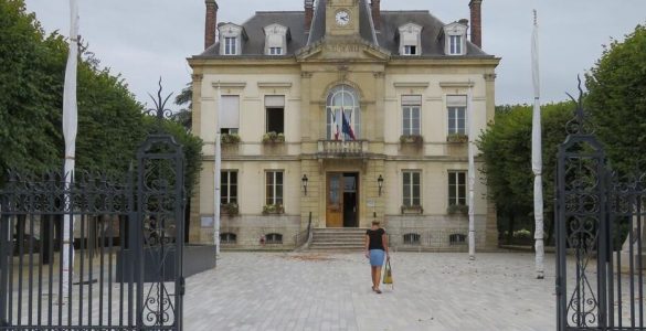 Arpajon : le maire adjoint chargé des sports sera jugé pour détention d’images pédopornographiques
