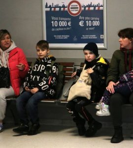 Ukrainiens en France : quand les services d'immigration découvrent des réfugiés pressés de rentrer