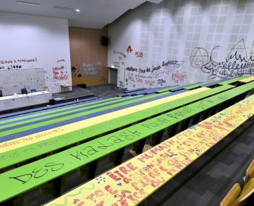 "Shoot Zemmour, bordélisons le pays, feu aux prisons" : le grand amphi de la fac du Mirail intégralement vandalisé