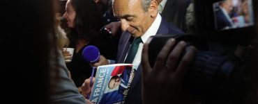 Le maire de Villeurbanne interdit la venue d'Éric Zemmour ce samedi
