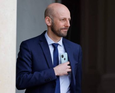 TikTok, Twitter et Candy Crush bannis des téléphones professionnels des fonctionnaires français