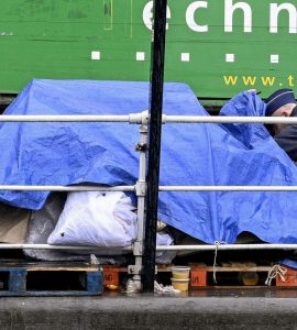 Demandeurs d’asile : une externalisation des procédures hors d’Europe fait son chemin au sein de l’UE