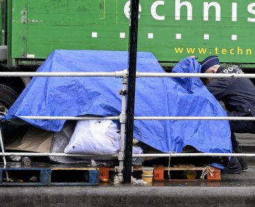 Demandeurs d’asile : une externalisation des procédures hors d’Europe fait son chemin au sein de l’UE