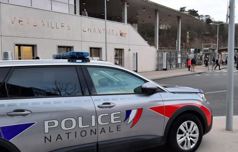 Versailles : dans le train, il refuse de se faire contrôler par une femme