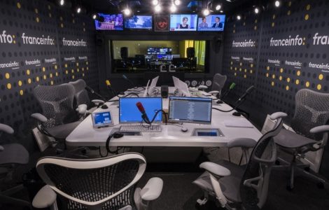 Journalistes et entrepreneurs de la com' : remue-ménages à France Info