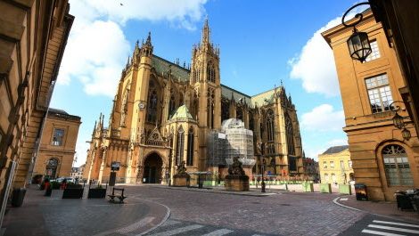 Moselle Metz : femme agressée à coups de couteau près de la cathédrale, une enquête ouverte pour tentative d'assassinat