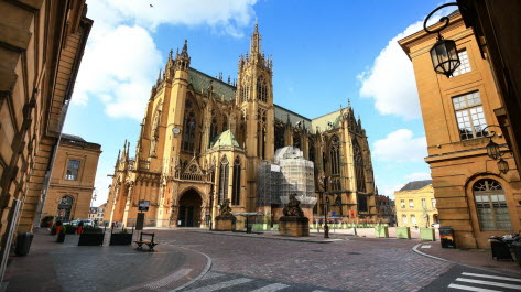 Moselle Metz : femme agressée à coups de couteau près de la cathédrale, une enquête ouverte pour tentative d'assassinat
