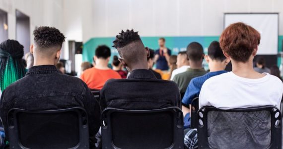 L'origine sociale influence les amitiés au collège