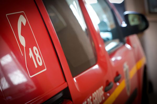 Un jeune homme en état de mort cérébral après avoir chuté du toit d'un magasin de Petit-Quevilly (76) pendant les émeutes de la nuit