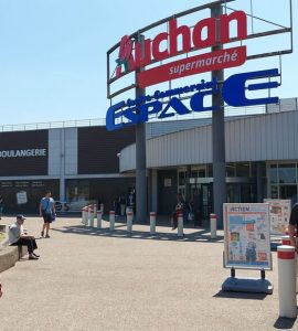Aux Mureaux, Auchan ferme, terrassé par l’impitoyable concurrent halal HMarket