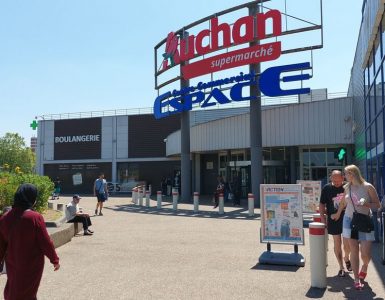 Aux Mureaux, Auchan ferme, terrassé par l’impitoyable concurrent halal HMarket