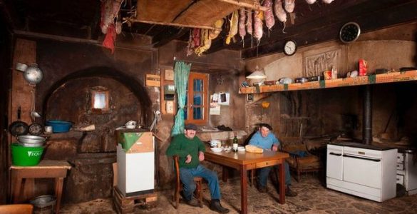 Ardéchois paysans montagnards : ce docu qui cartonne en zone rurale, diffusé dans le Puy-de-Dôme