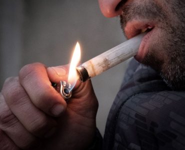 Drogues : la consommation du crack s'étend désormais aux villes moyennes et aux zones rurales
