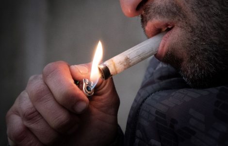 Drogues : la consommation du crack s'étend désormais aux villes moyennes et aux zones rurales