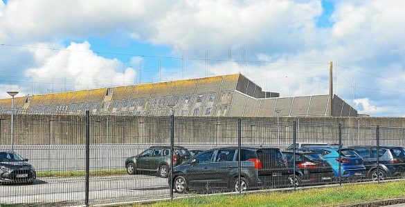 À Brest, un rodéo sur le parking de la prison inquiète les agents pénitentiaires