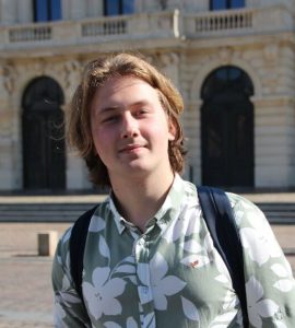 En un an, ce lycéen ukrainien apprend le français et obtient le bac avec mention !