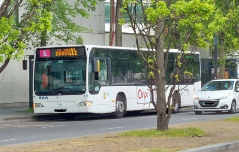 Près du Havre, il appelle son grand frère pour en découdre avec les contrôleurs du bus