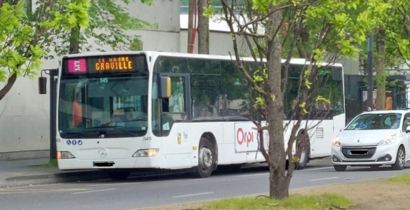 Près du Havre, il appelle son grand frère pour en découdre avec les contrôleurs du bus