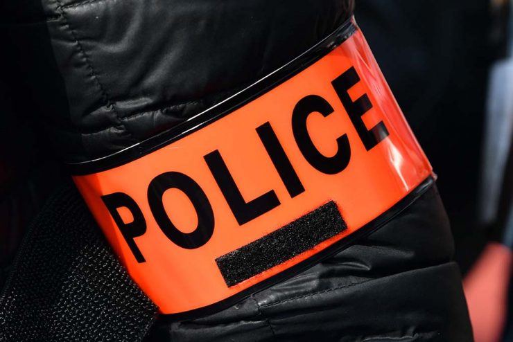 INFO ACTU17. Un policier touché par une balle de 9mm et sauvé par son gilet pare-balles à Nîmes