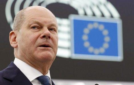 Immigration : les contrôles aux frontières intérieures de l’UE sont « indispensables », selon Olaf Scholz
