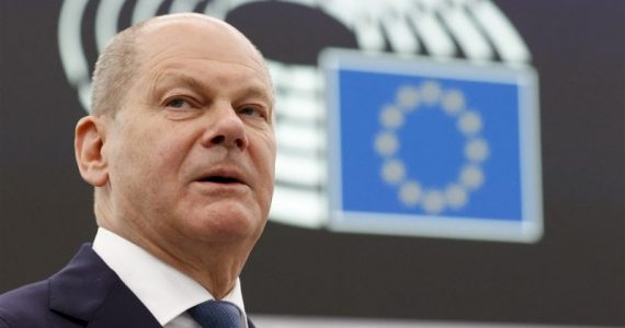 Immigration : les contrôles aux frontières intérieures de l’UE sont « indispensables », selon Olaf Scholz