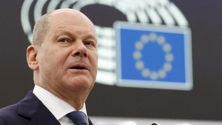 Immigration : les contrôles aux frontières intérieures de l’UE sont « indispensables », selon Olaf Scholz
