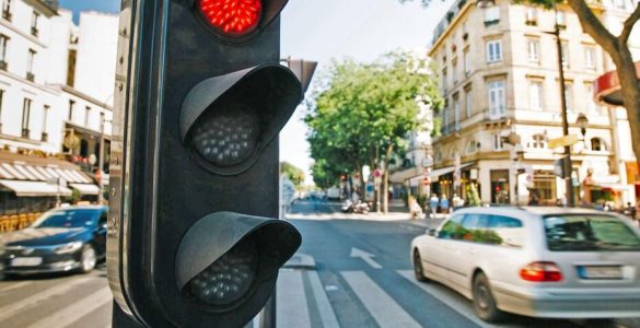 Colombes : un piéton passé à tabac par un automobiliste et son passager… pour un feu rouge