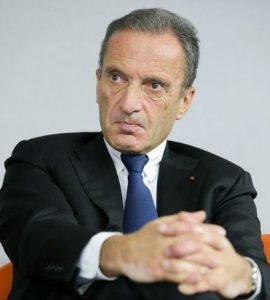 "La destruction d’EDF, drame absolu, a été structurée, voulue et obtenue" : les vérités d'Henri Proglio sur le nucléaire