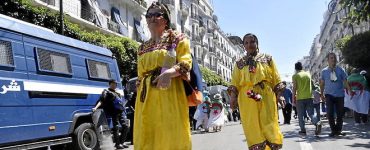 Algérie : la robe kabyle fait – encore – parler d’elle