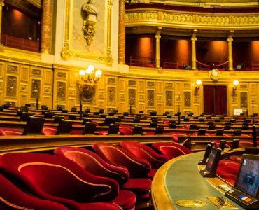 Loi immigration : après les sénatoriales, un accord est proche d'être trouvé sur les métiers en tension