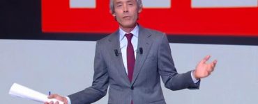 «Il a fallu qu’ils déménagent pile au-dessus de nous!» : Yann Barthès contrarié par ses nouveaux voisins de bureau, les journalistes de... CNews !