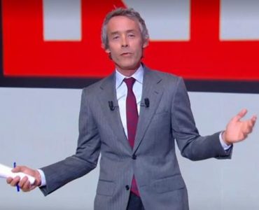 «Il a fallu qu’ils déménagent pile au-dessus de nous!» : Yann Barthès contrarié par ses nouveaux voisins de bureau, les journalistes de... CNews !