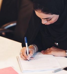 L'Arabie saoudite interdit l'abaya dans les salles d'examen